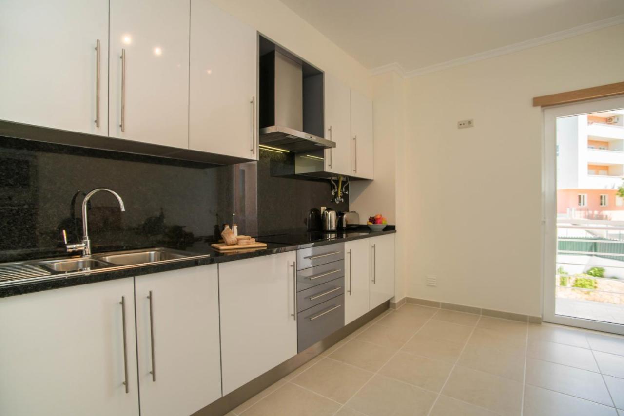 Central Modern 2 Bed Apartment Армасан-де-Пера Экстерьер фото